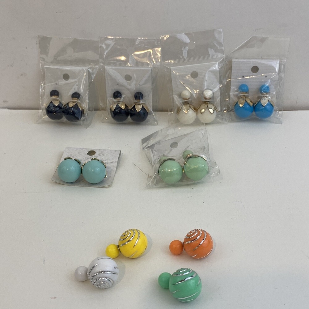 lot of 8 GOLDEN LOTUS LEAF EMBELLISHED FRUIT DESIGN FASHION EAR STUDS